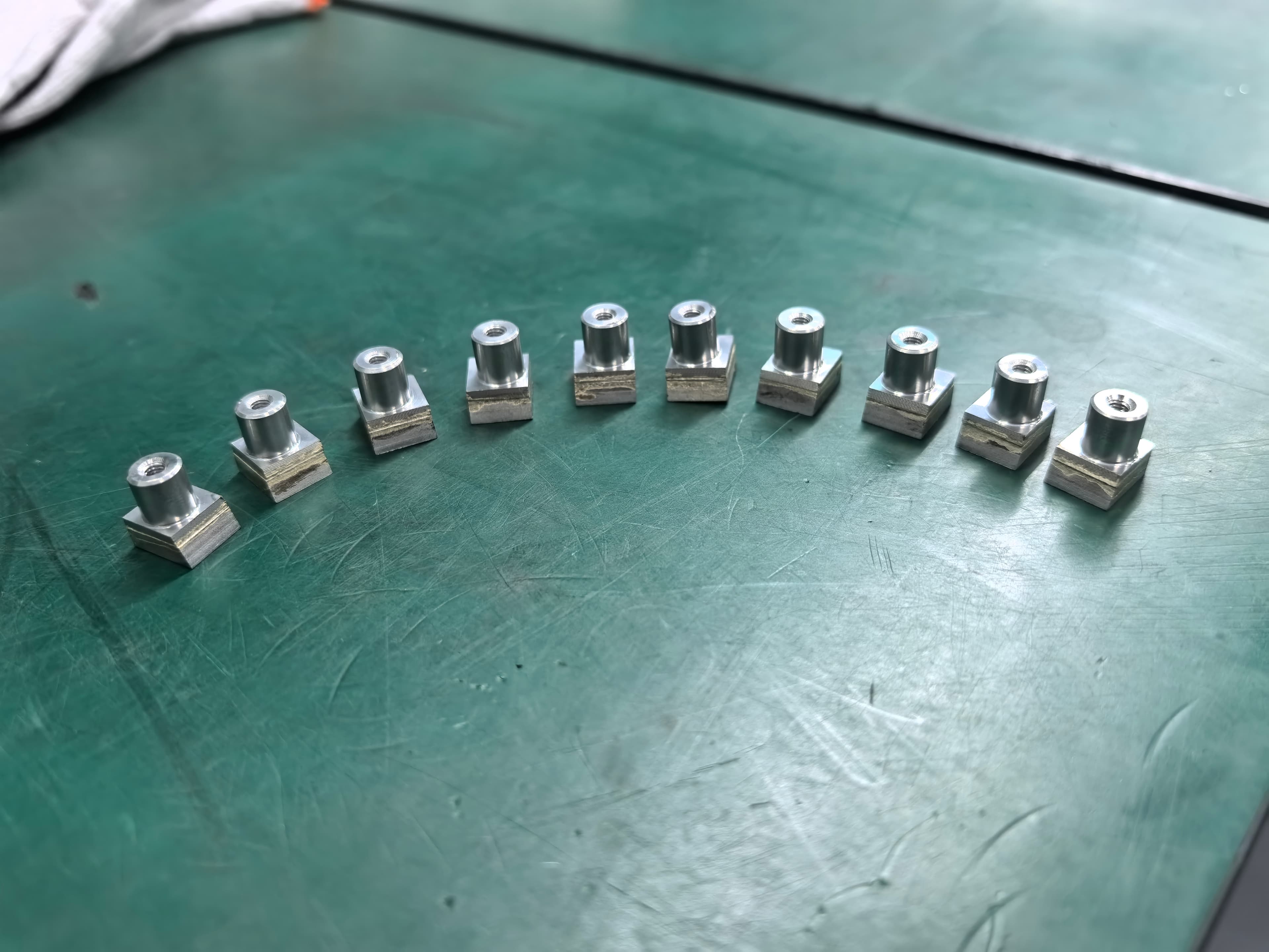 Vacuum Brazing of Tungsten Carbide to 304 Stainless Steel Hero 1