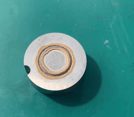 Vacuum Brazing of Invar Alloy and YG15 Cemented Carbide Hero 1